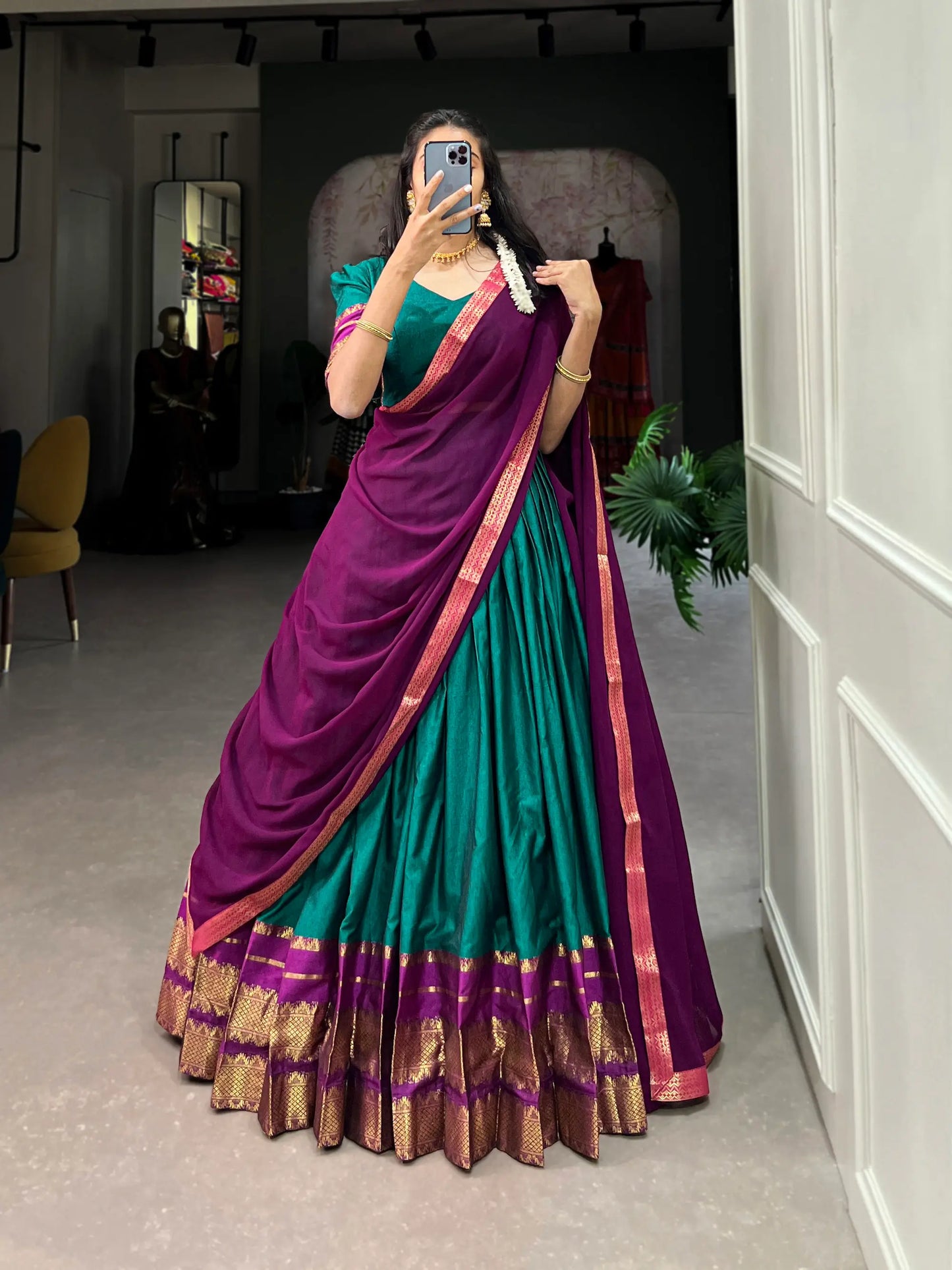 Blaugrünes Polycotton-Lehenga-Choli mit Zari-Webarbeit