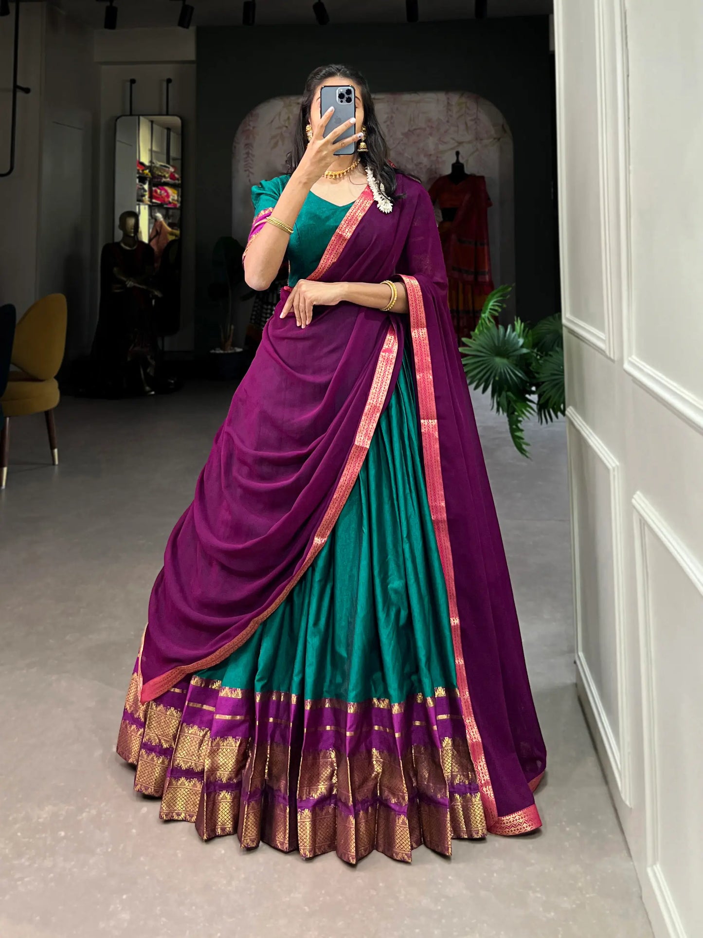 Blaugrünes Polycotton-Lehenga-Choli mit Zari-Webarbeit
