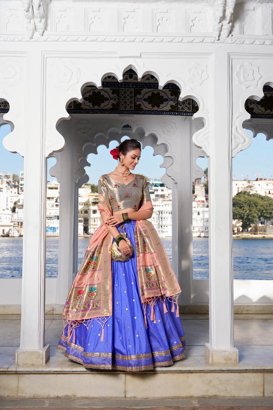 Lehenga Choli Paithani en Soie Jacquard Bleu Lotus avec Tissage Zari