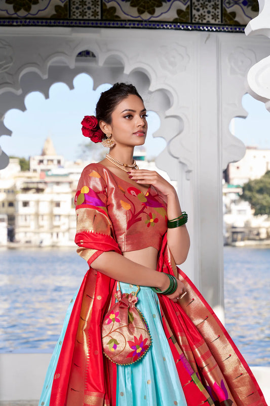 Lehenga Choli Paithani bleu mer en soie jacquard avec tissage Zari