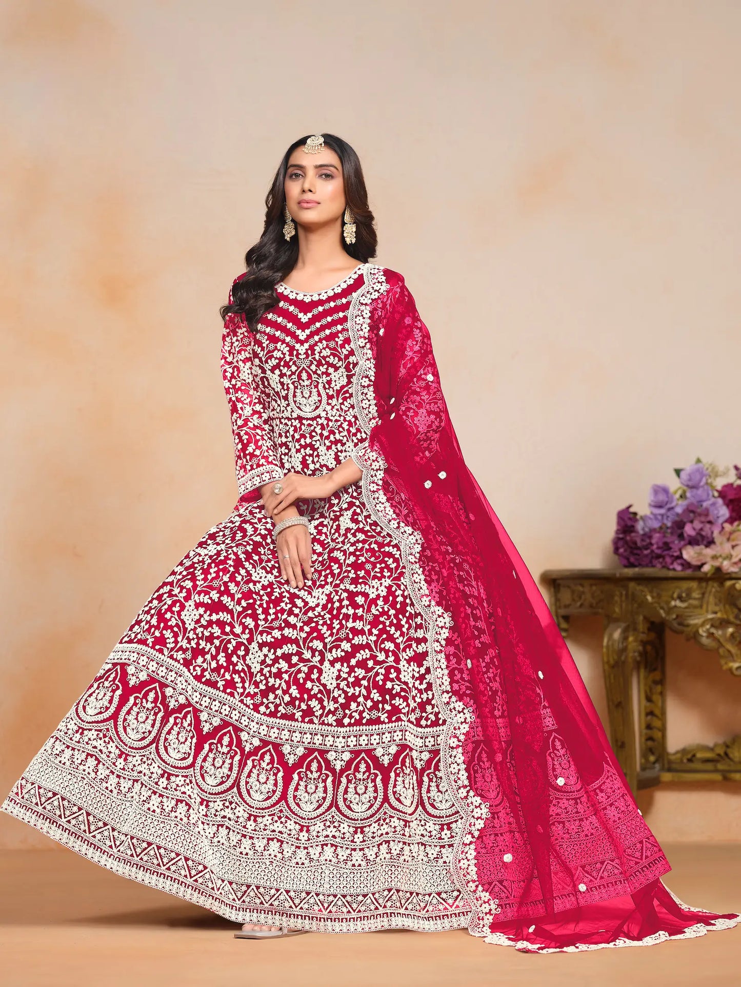 Rosa Kleid / Abendkleid für besondere Anlässe aus Seide und Stickerei