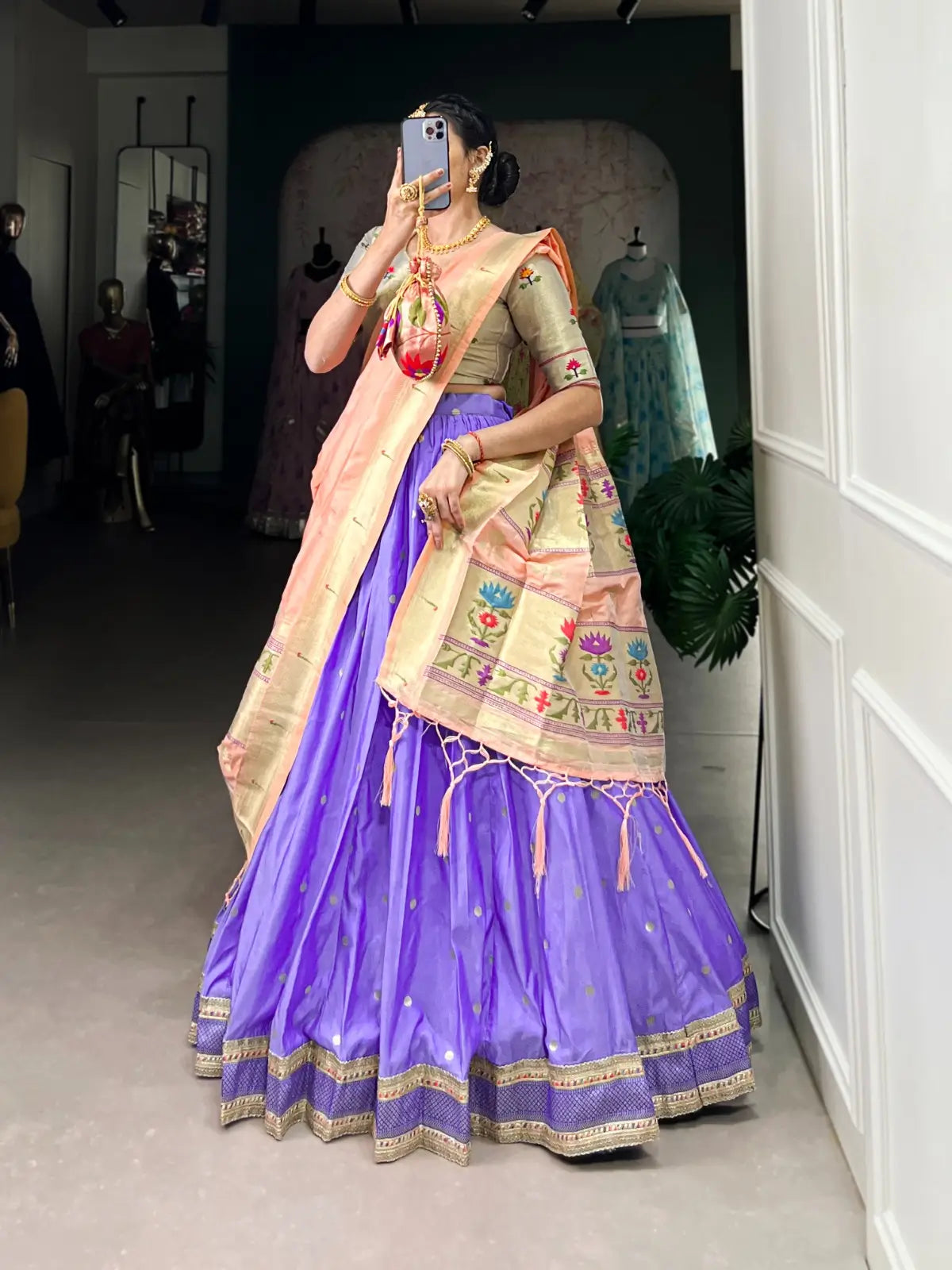 Lehenga Choli Paithani en Soie Jacquard Bleu Lotus avec Tissage Zari