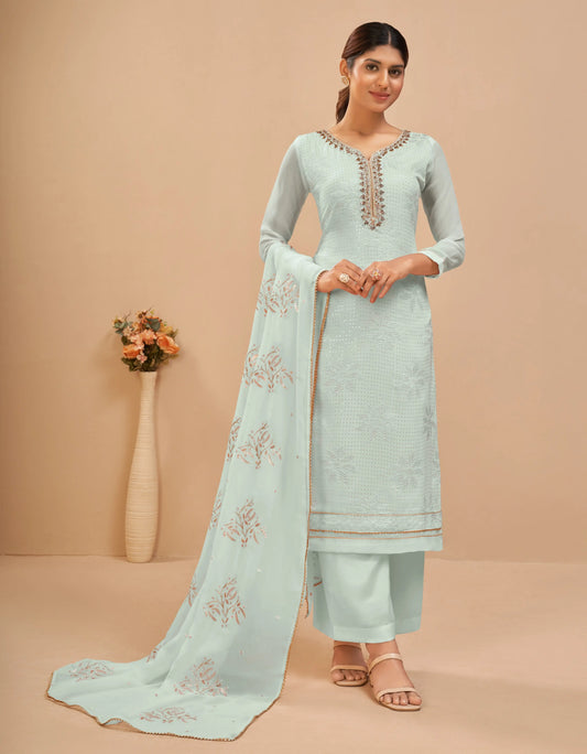 Ensemble Salwar bleu doux en georgette avec broderie de sequins et dupatta