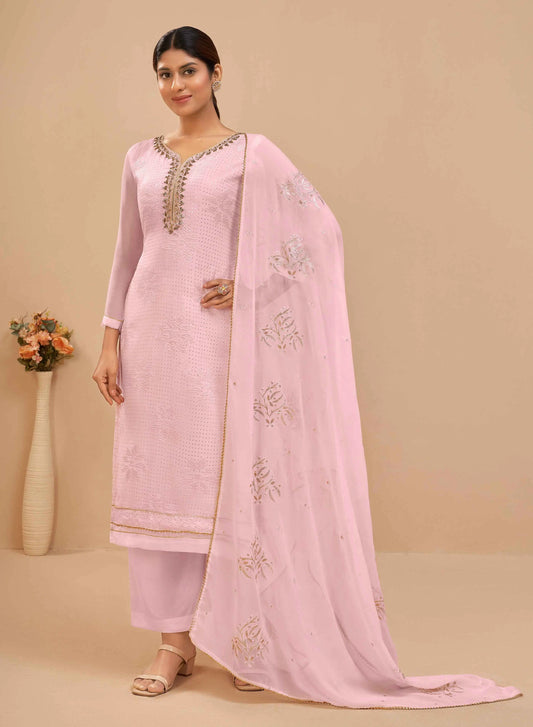 Ensemble Salwar rose clair en georgette avec broderie de sequins et dupatta