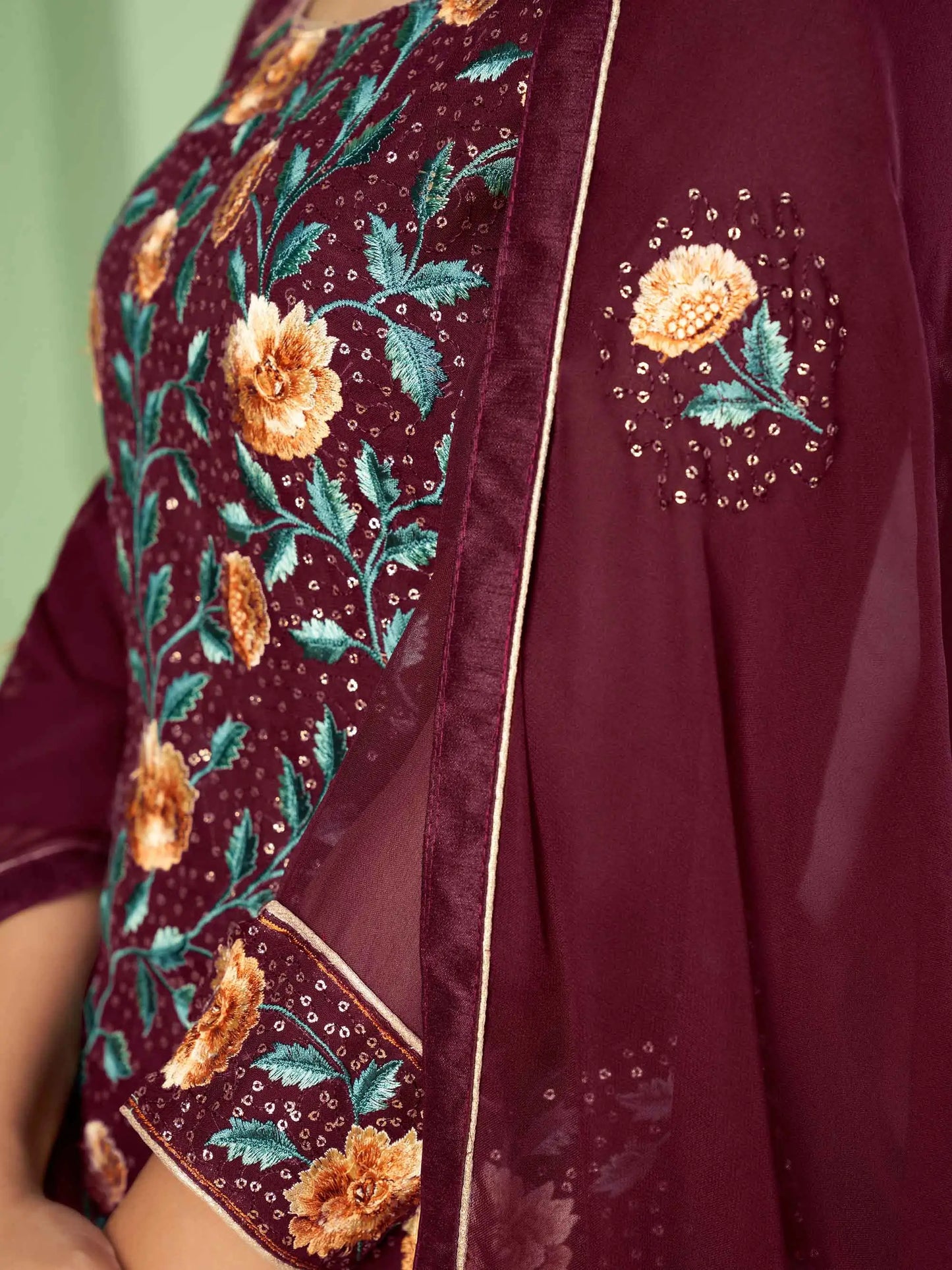 Palazzo Bordeaux Set | Traditionelles Georgette-Kleid | Abendkleid mit raffinierter Stickerei