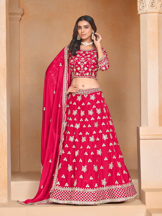 Lehenga Choli en Organza Rouge avec Broderie en Fils et Sequins