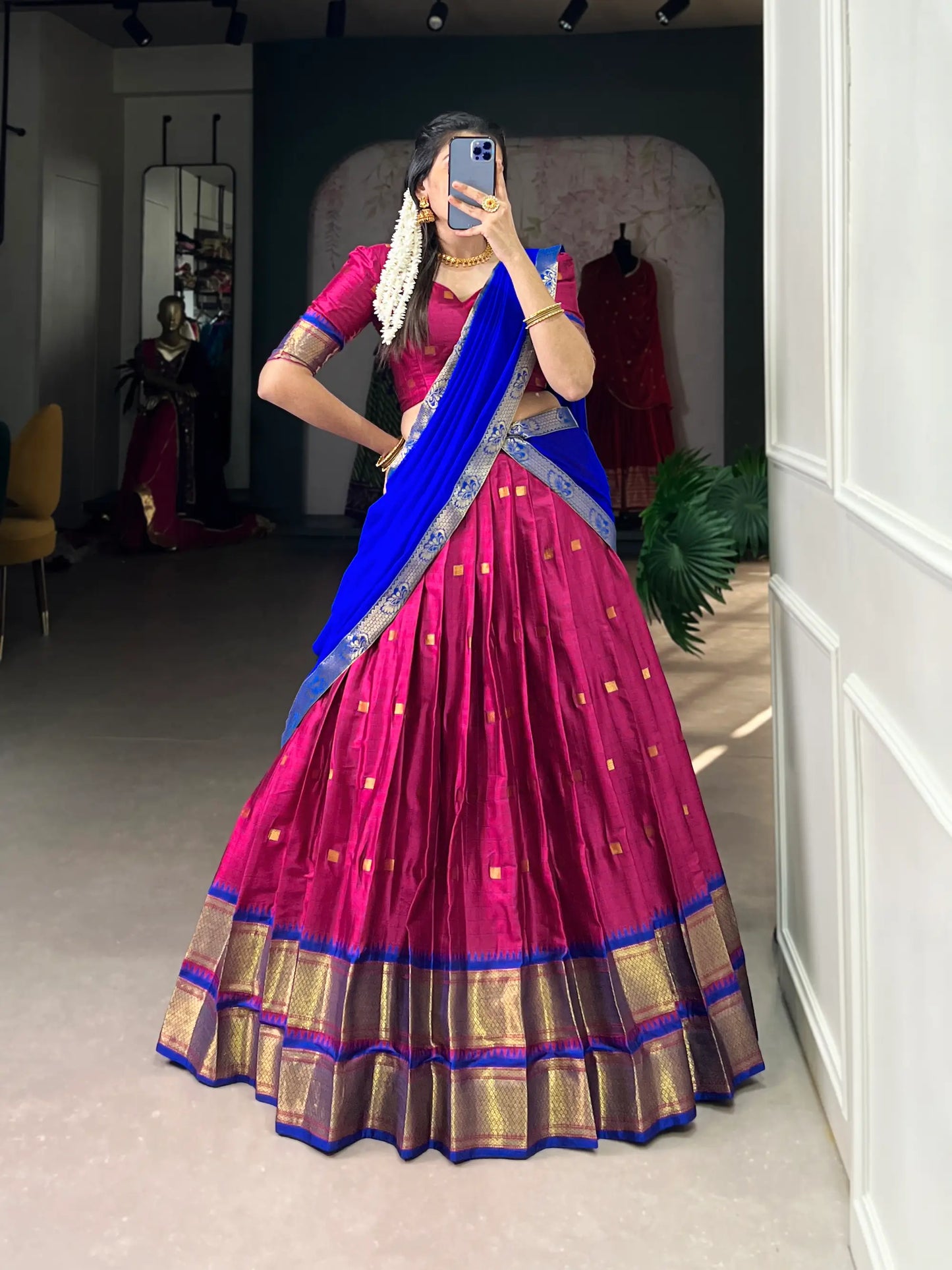 Fuchsiarosa Lehenga Choli aus Baumwollseide mit Paithani-Webarbeit