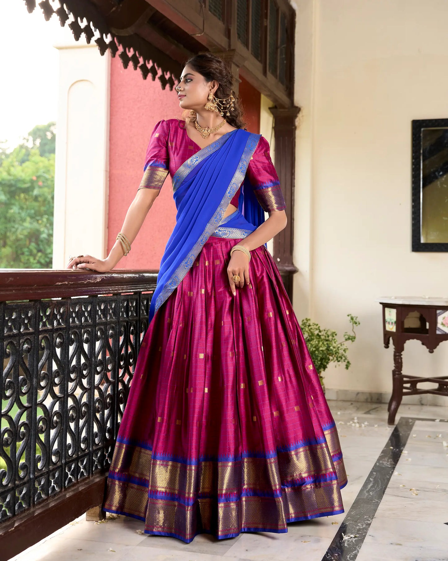 Fuchsiarosa Lehenga Choli aus Baumwollseide mit Paithani-Webarbeit
