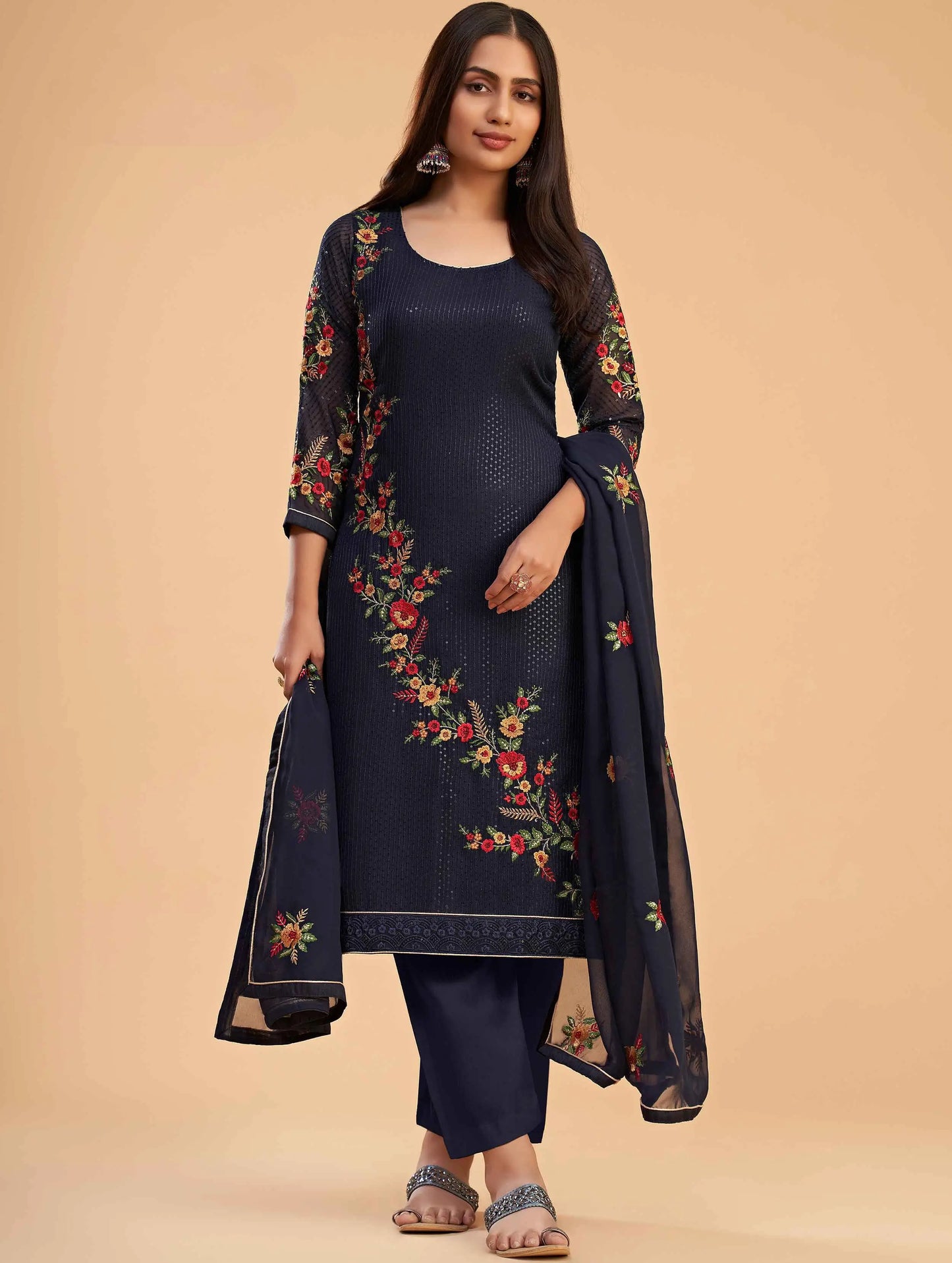 Salwar Suit Bleu Marine en Georgette avec Broderie à Sequins et Dupatta