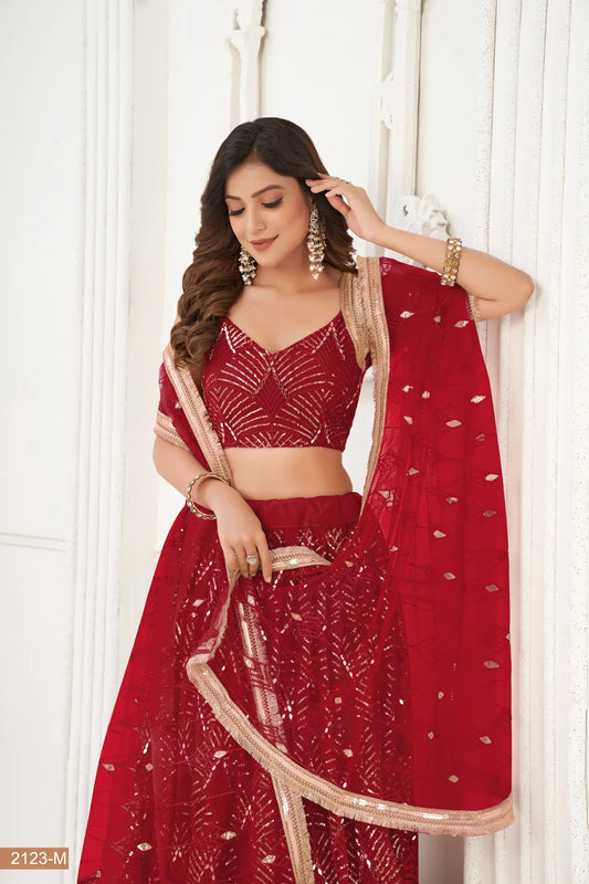 Lehenga Choli en filet rouge bordeaux avec broderie au fil, travail de miroirs et broderie de sequins