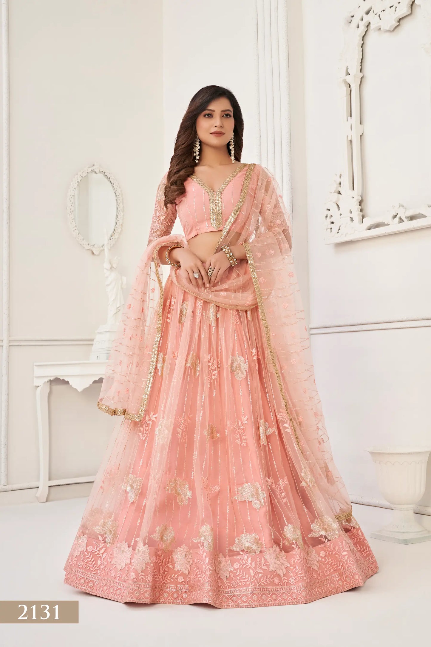 Lehenga Choli de fête Pêche | Tulle avec Broderies Coton et Sequins