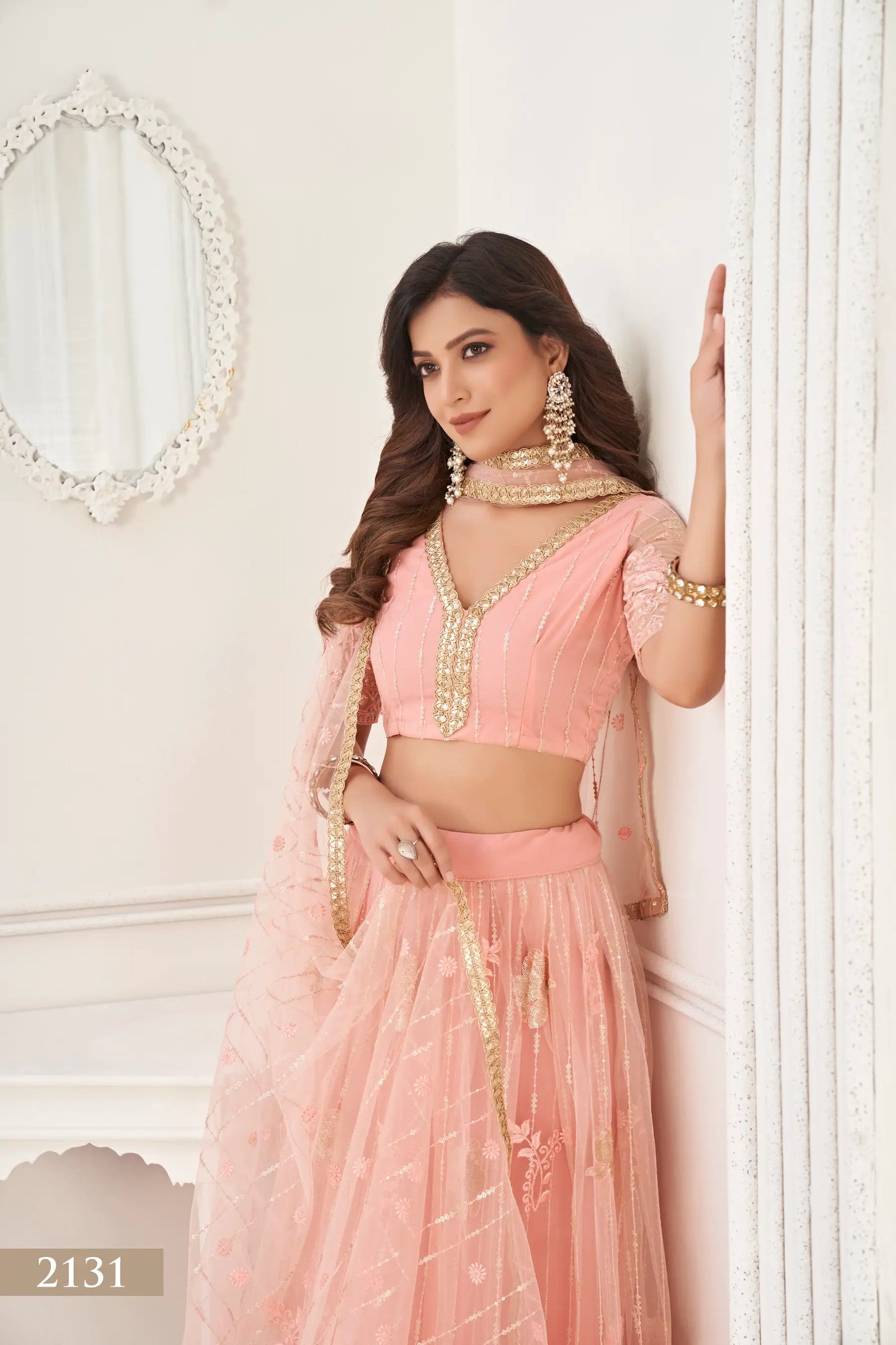 Lehenga Choli de fête Pêche | Tulle avec Broderies Coton et Sequins