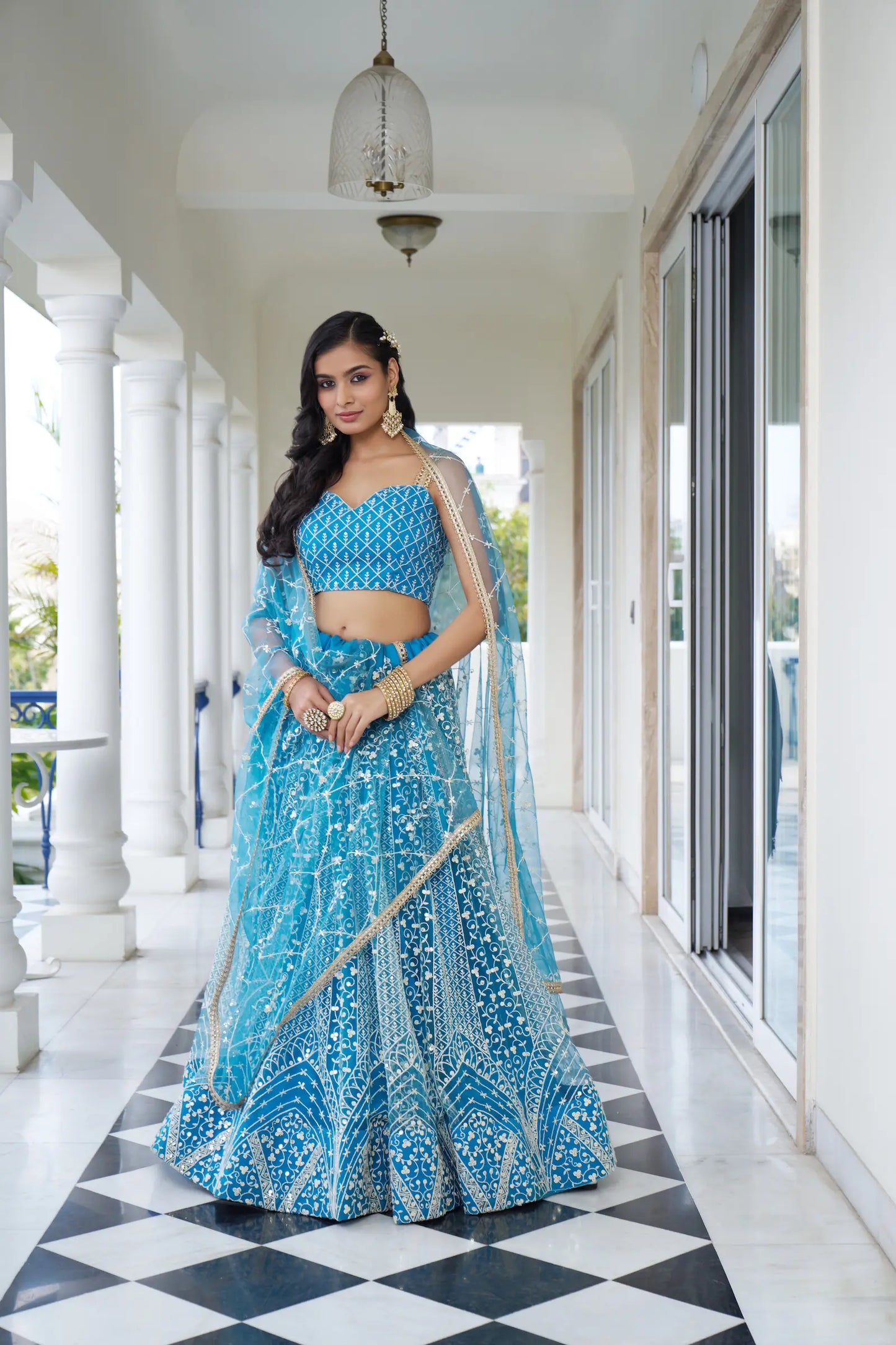 Lehenga Choli Ensemble Bleu Ciel  | Tulle avec Broderies Coton et Sequins | Modèle chargé pour Occasions