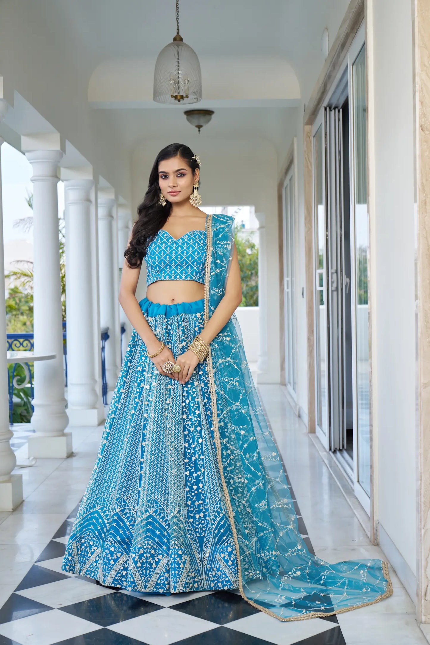 Lehenga Choli Ensemble Bleu Ciel  | Tulle avec Broderies Coton et Sequins | Modèle chargé pour Occasions