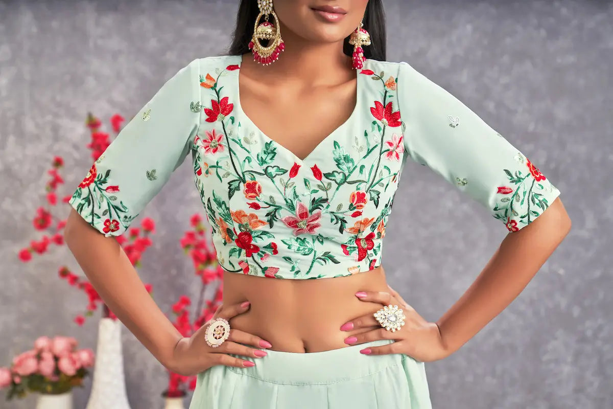 Lehenga Choli vert d'eau en georgette avec broderie au fil et sequins