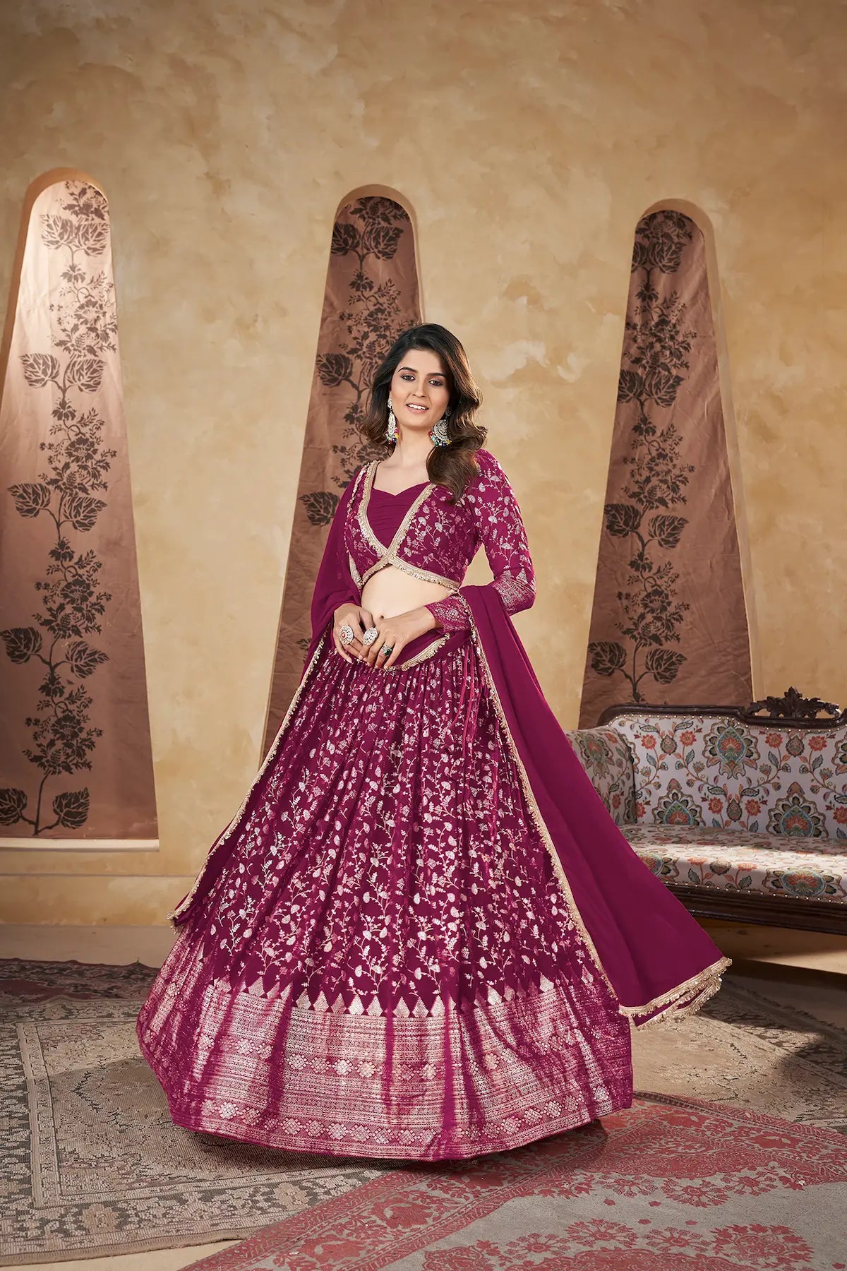 Ensemble Lehenga Rose Vif | Georgette avec Travail de Feuille Métallique