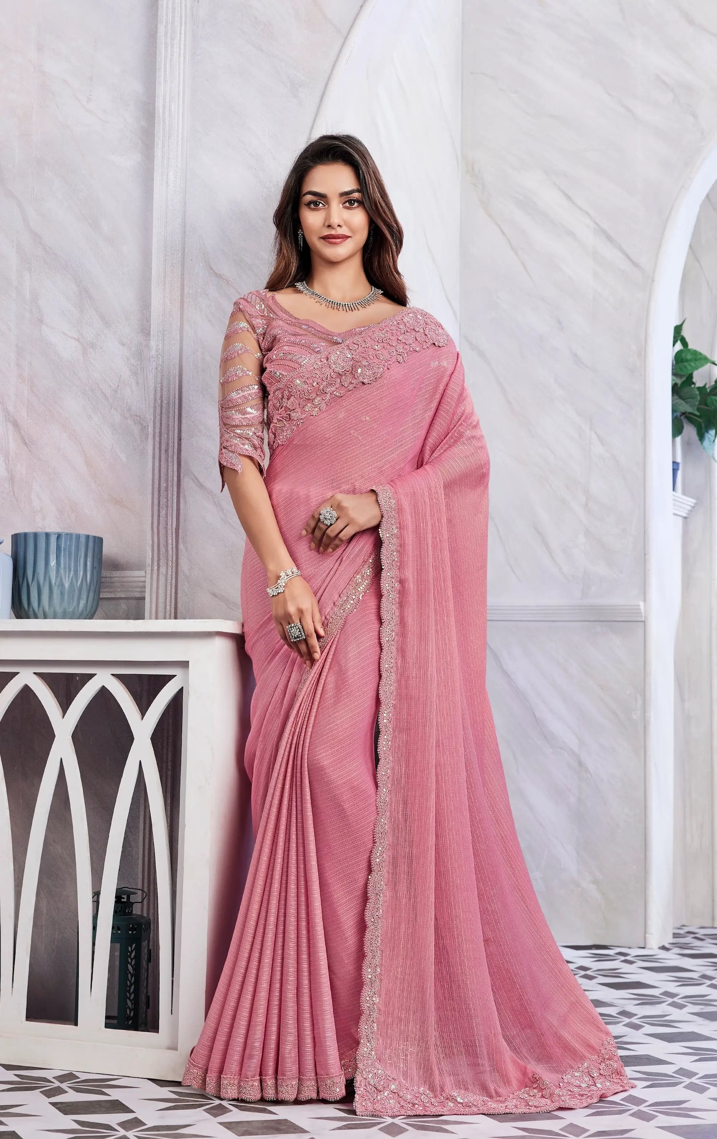 Saree en soie pêché scintillante