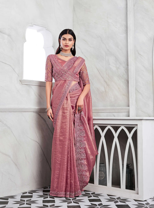 Sari en soie Sim-Sim rose avec blouse à travail de broderie