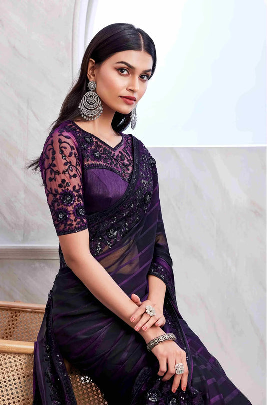 Sari en soie violet foncé raisin à motif avec blouse brodée