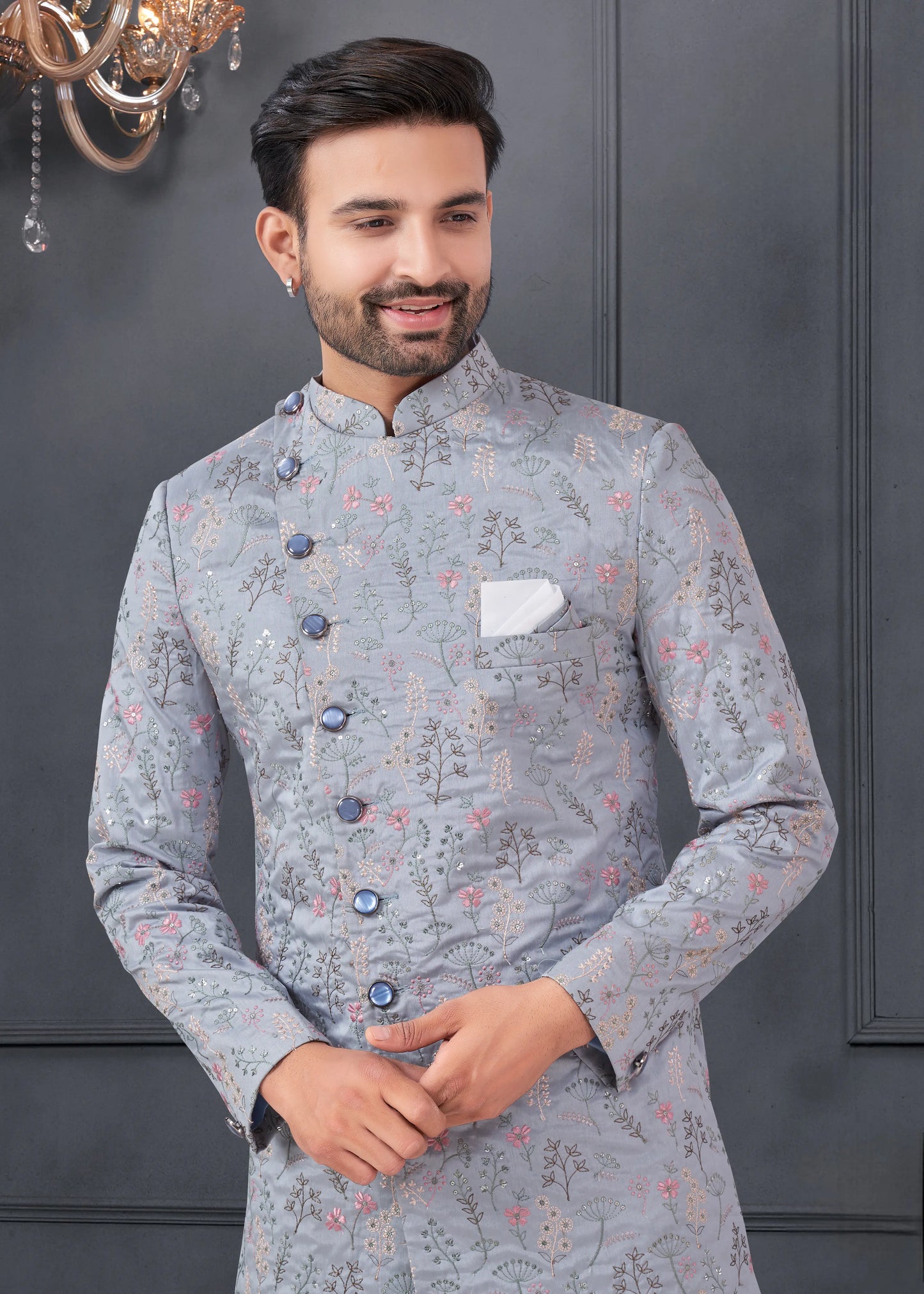 Ensemble Kurta Sophistiqué gris bleuté avec broderies fleurs en soie COLLECTION ROSHAN