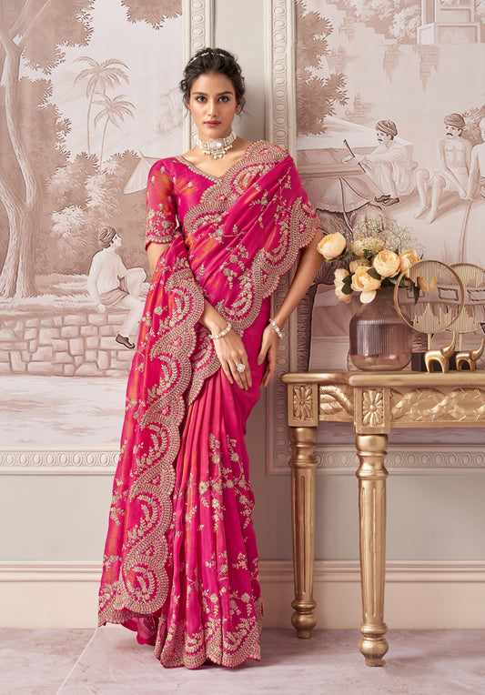 Sari travaillé en zari avec broderies et tissu fantaisie rose magenta et doré COLLECTION INDRA