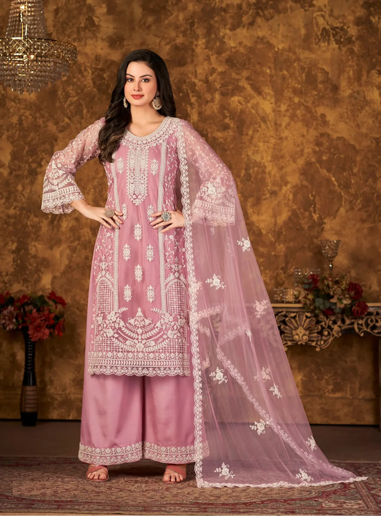 Salwar suit en filet rose clair avec broderie au fil et sequins
