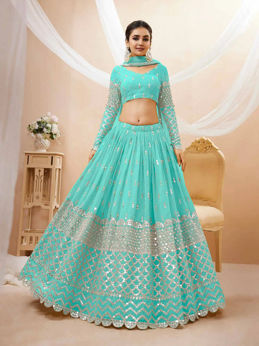 Lehenga Georgette Bleu Ciel avec broderie de sequins et zari et dupatta en tulle doux