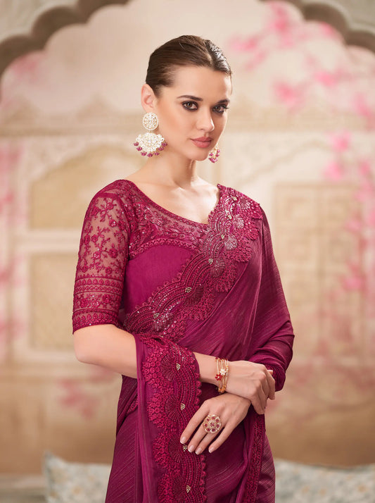Sari de soirée en satin georgette rouge vin avec broderie de sequins et fil