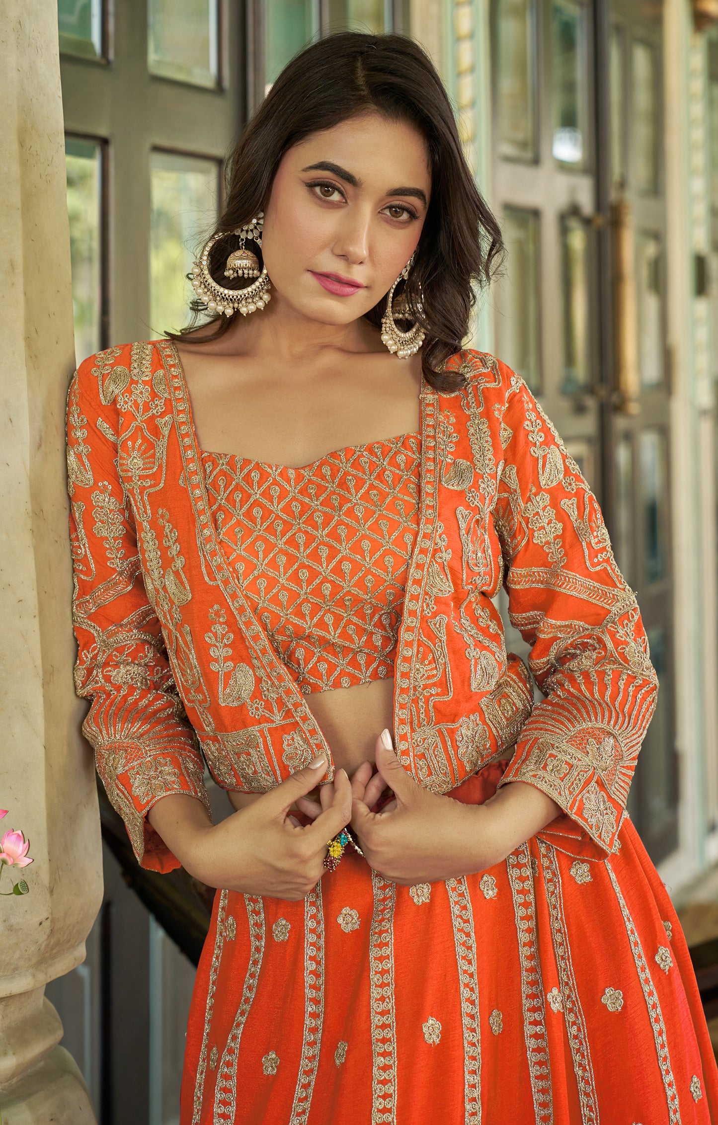 Orangefarbenes 3-teiliges Lehenga-Jacken-Set (Koti) mit Stickdetails (Kopie)