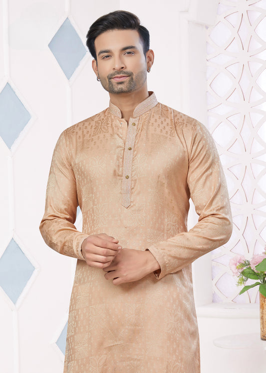 Ensemble Kurta orange pâle avec broderie Pintex en jacquard