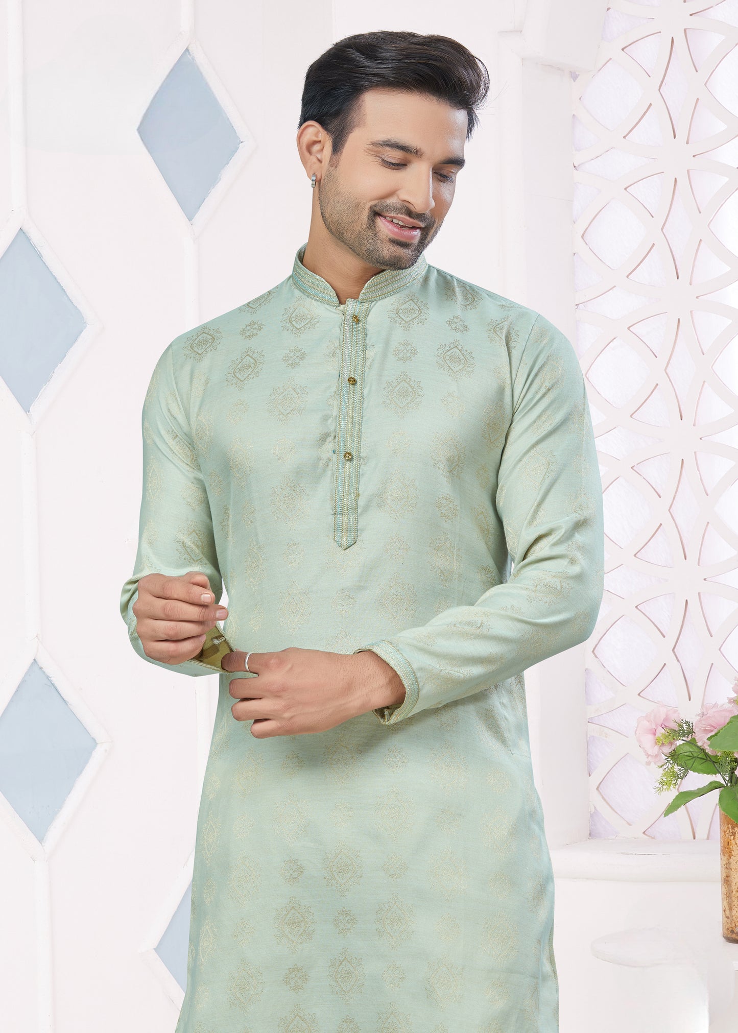 Ensemble Kurta vert menthe avec broderie Pintex en jacquard