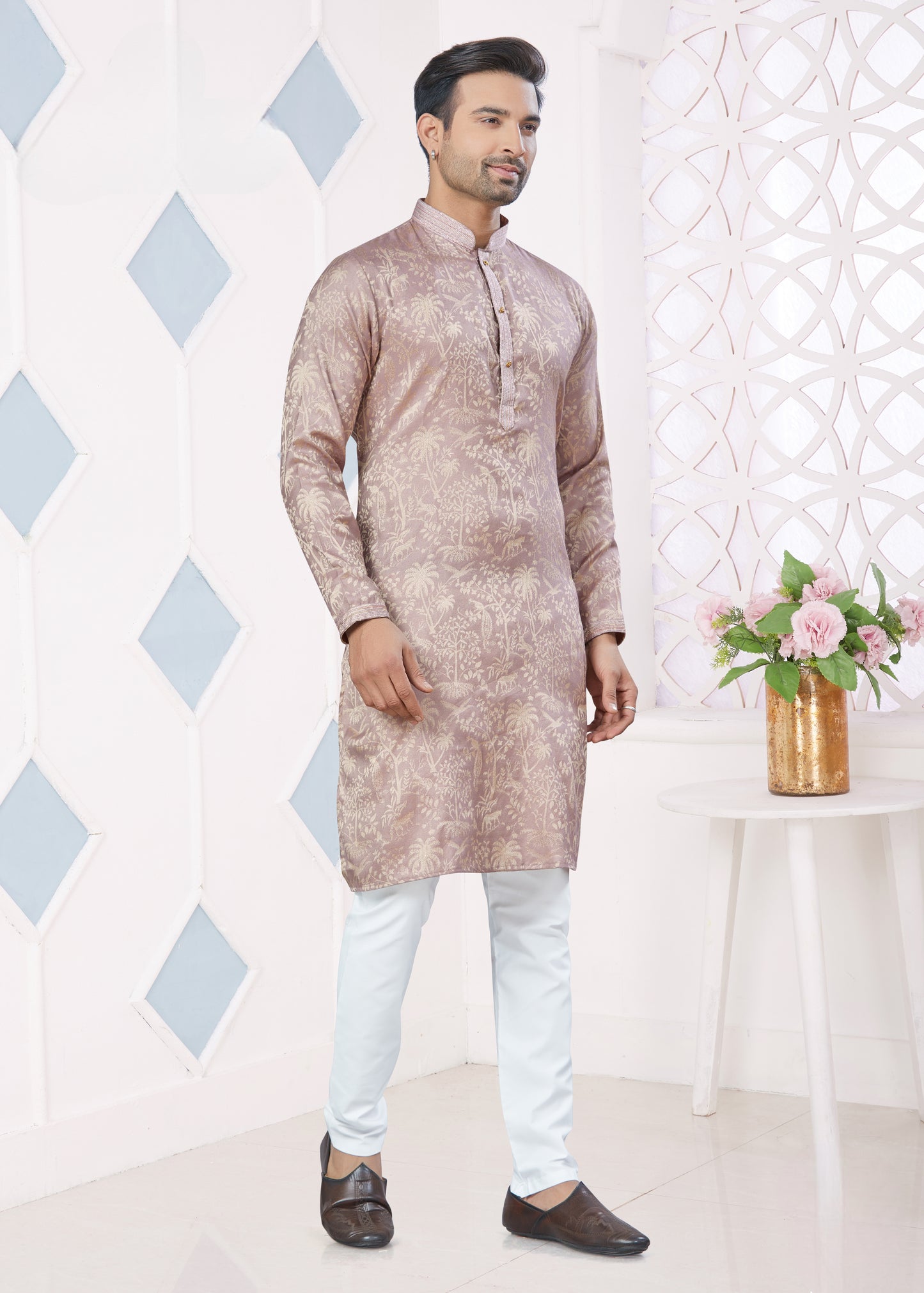Ensemble Kurta rose gold avec broderie Pintex en jacquard