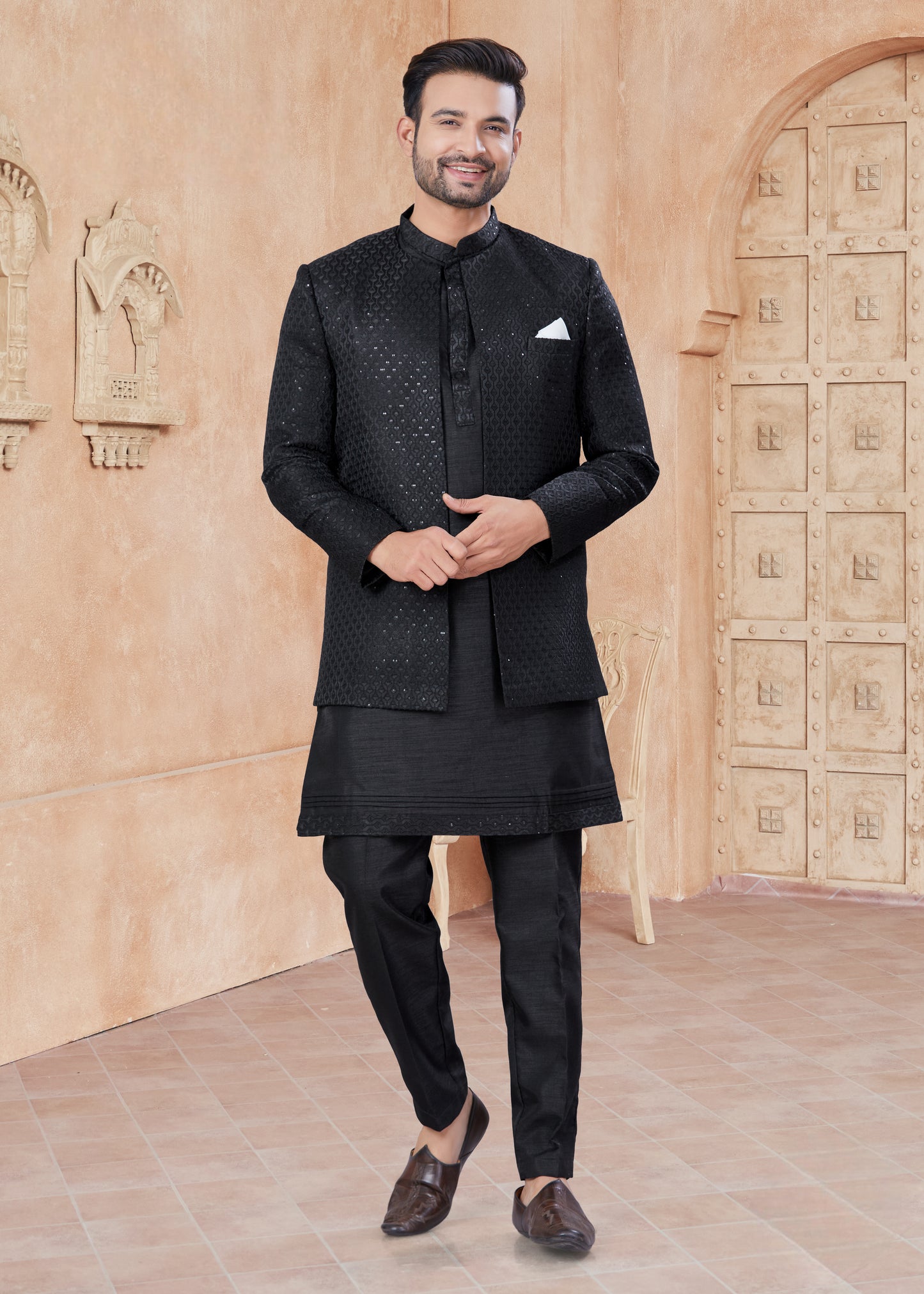 Himmelblaue Baumwoll-Kurta mit Fadenstickerei und Pailletten