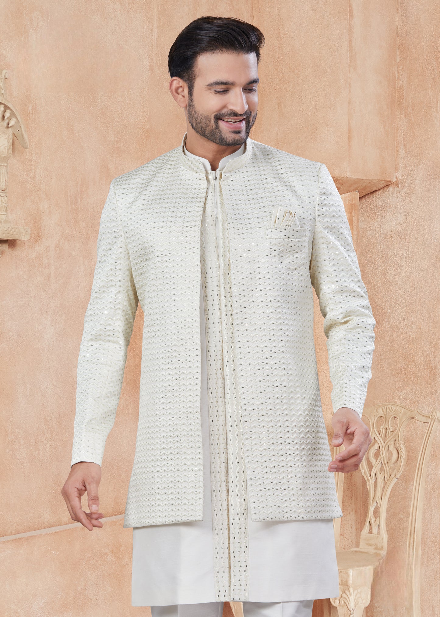 Himmelblaue Baumwoll-Kurta mit Fadenstickerei und Pailletten