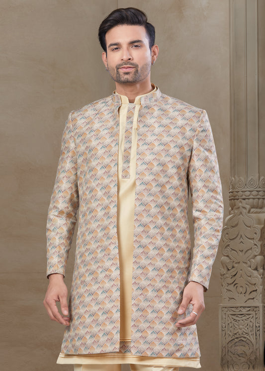 Ensemble Kurta jaune clair avec Veste Sophistiqué à motifs colorés