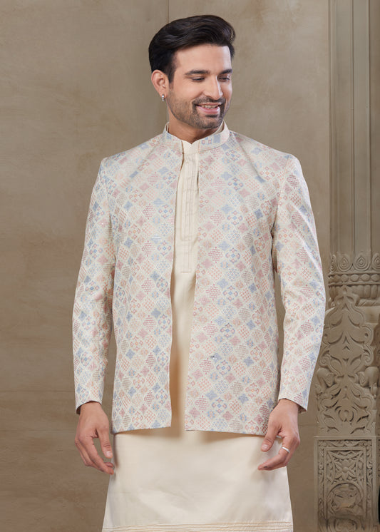 Ensemble Kurta beige doux avec Veste Sophistiqué à détails courte