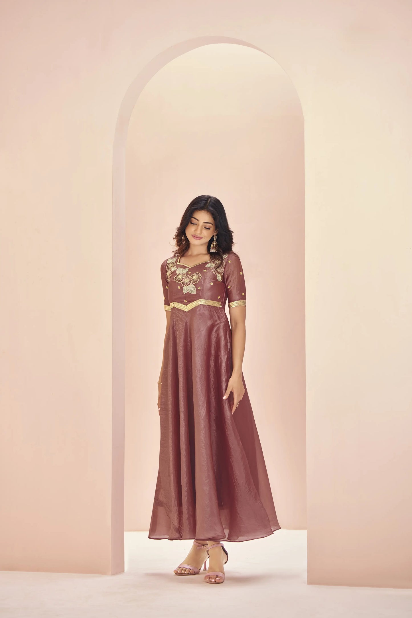 Kurta en Organza mauve  avec Broderie à la Main