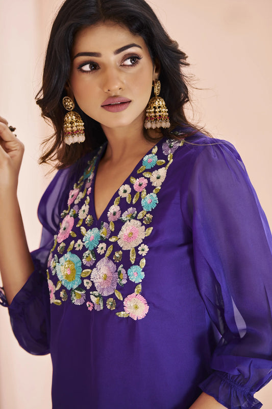 Ensemble Salwar Violet en Organza avec Broderie Artisanale