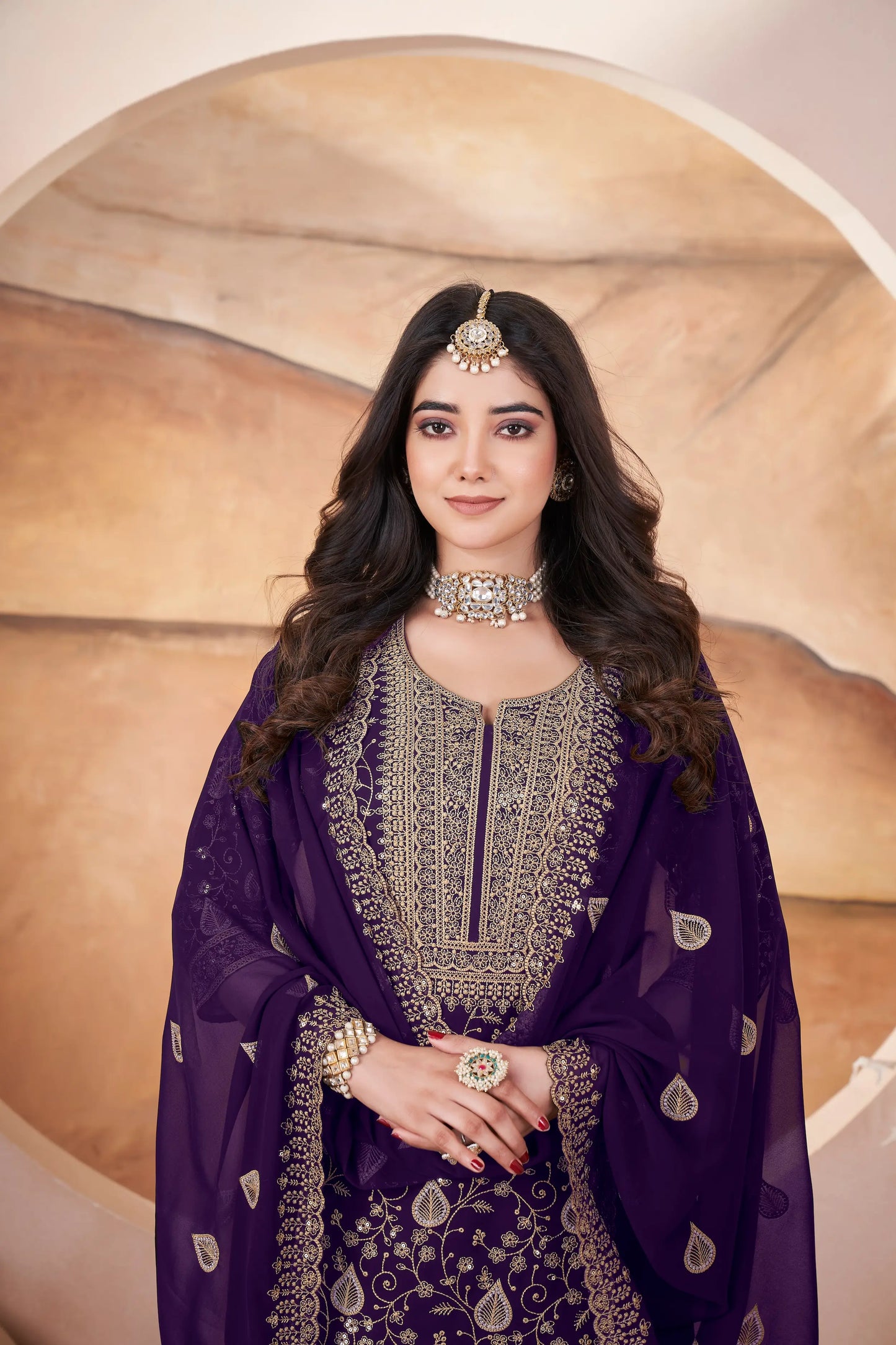 Salwar Suit en Georgette violet avec Broderie et Sequins