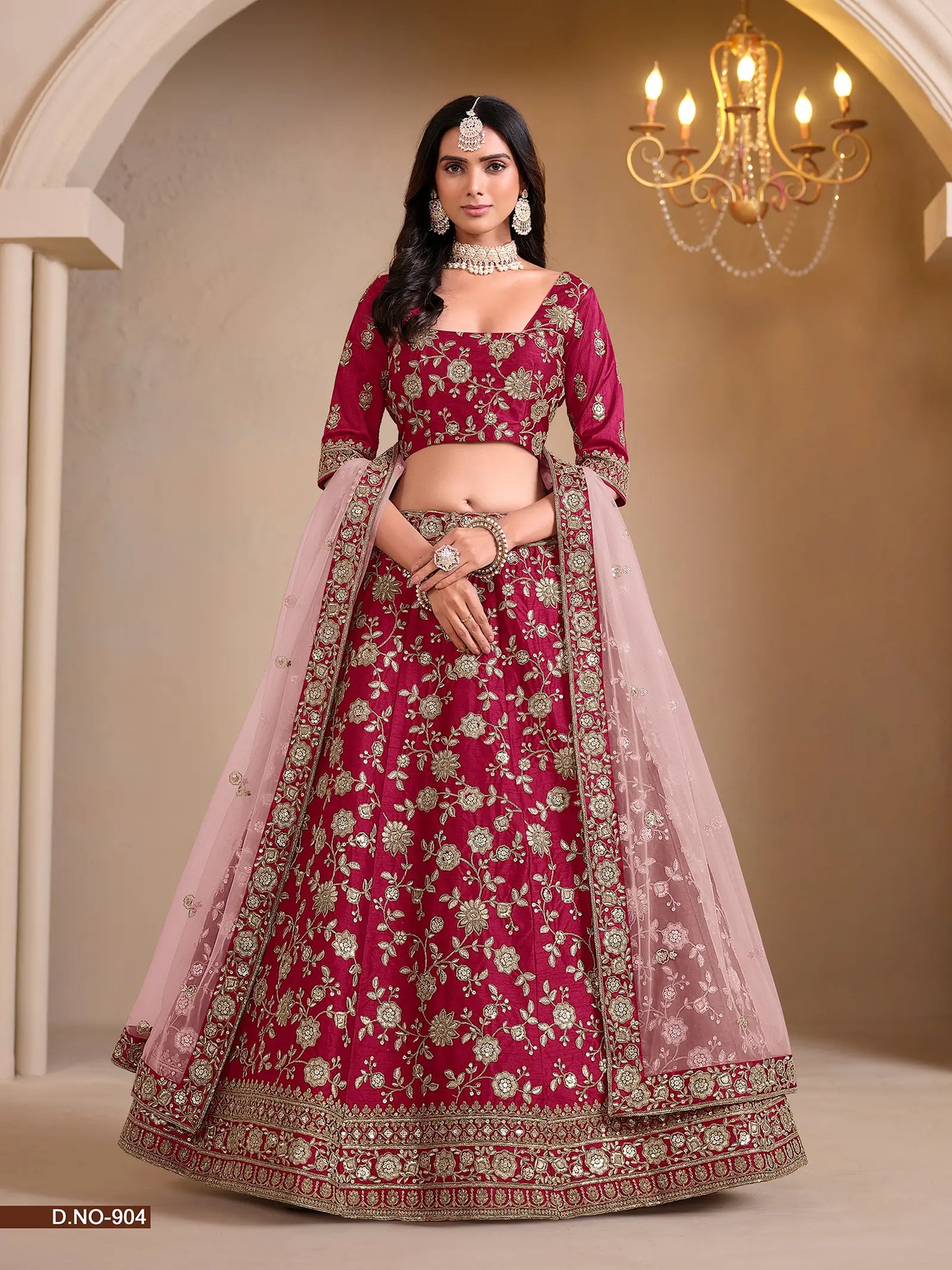 Designer Lehenga Choli aus roter Kunstseide mit Fadenstickerei und Pailletten