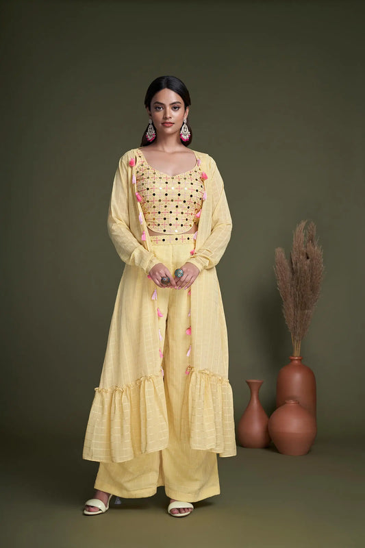 Ensemble Co-ord en Georgette Jaune avec Broderie Tissée