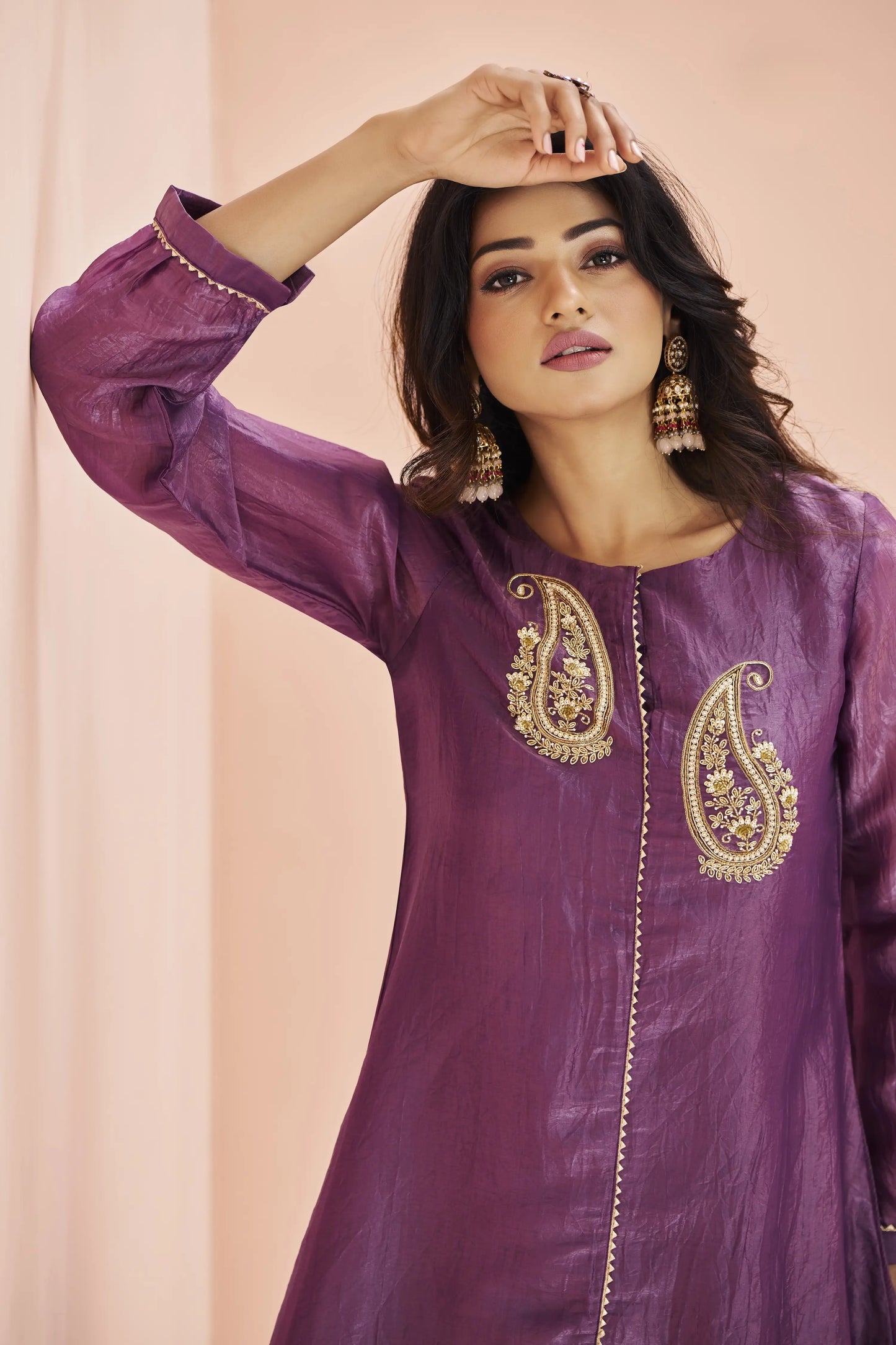Ensemble Salwar en Organza Violet avec Broderie à la Main