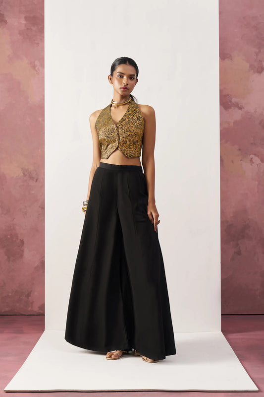 Ensemble coordonné indo-occidental comprenant un gilet en jacquard noir et un palazzo