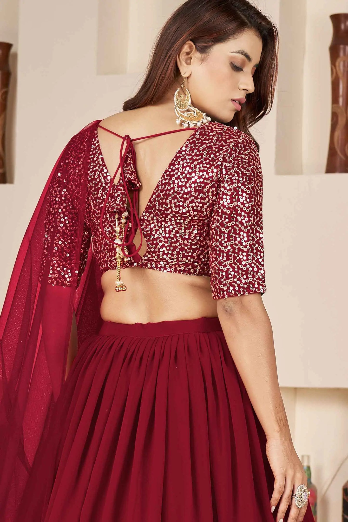 Lehenga Designer Rouge en Georgette avec Broderie Sequins et Zari