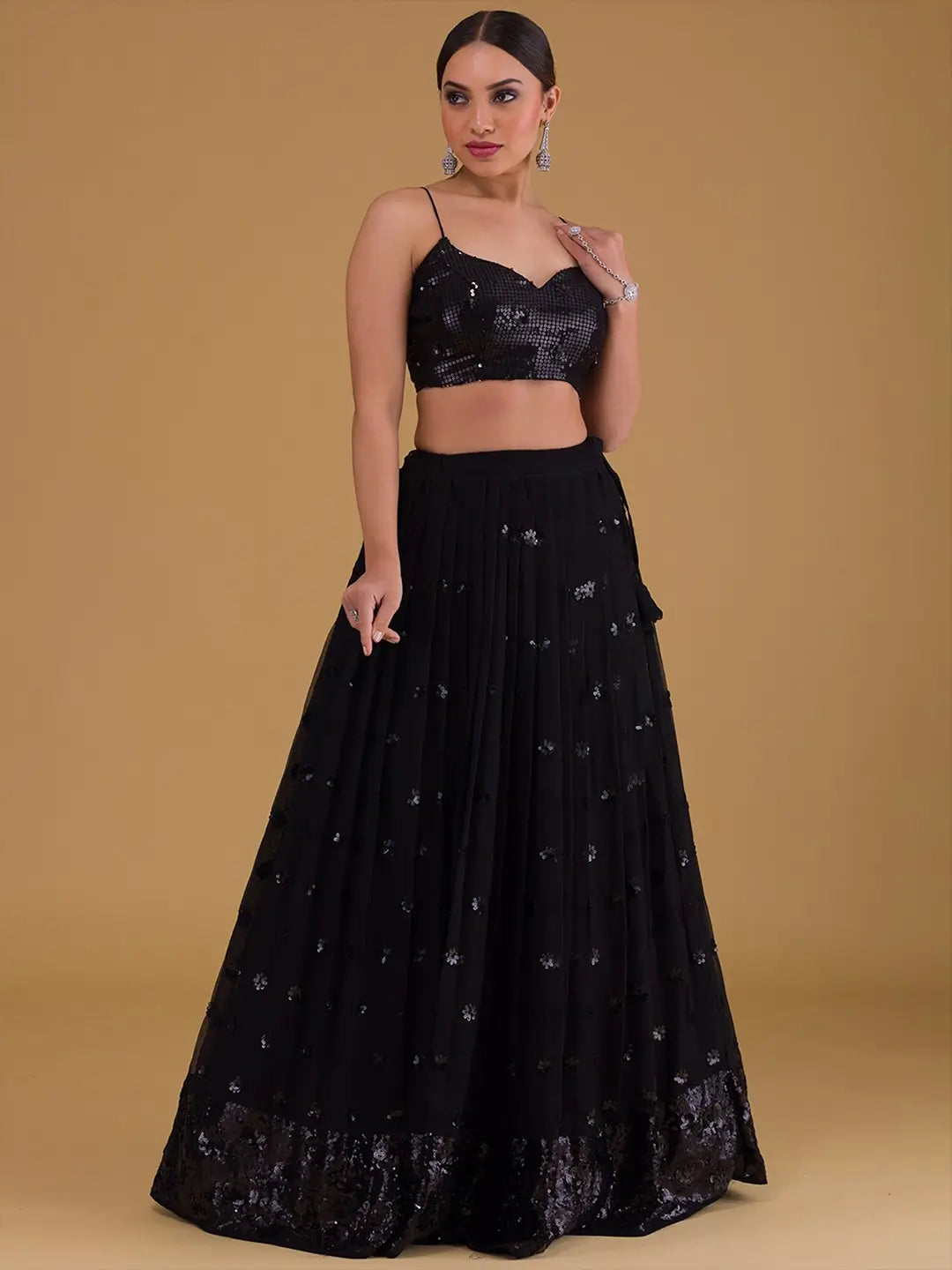 Schwarzer Designer-Abend-Lehenga mit Paillettenstickerei