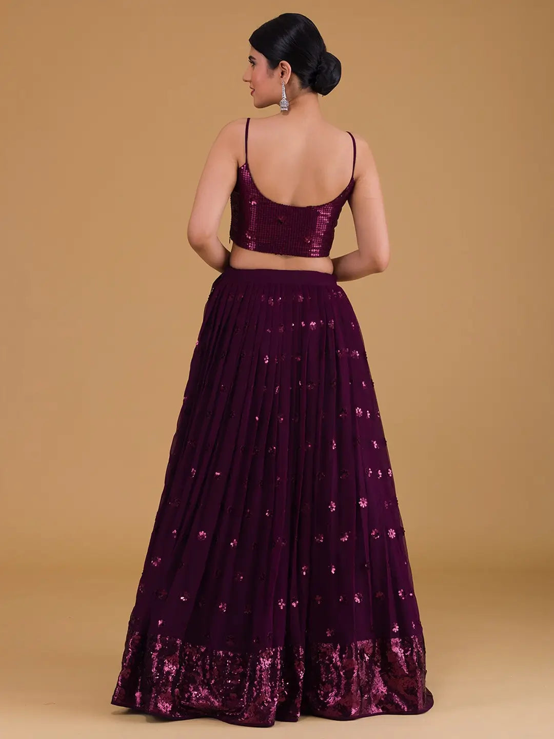 Designer-Abend-Lehenga in Traubenlila mit Pailletten-Stickerei