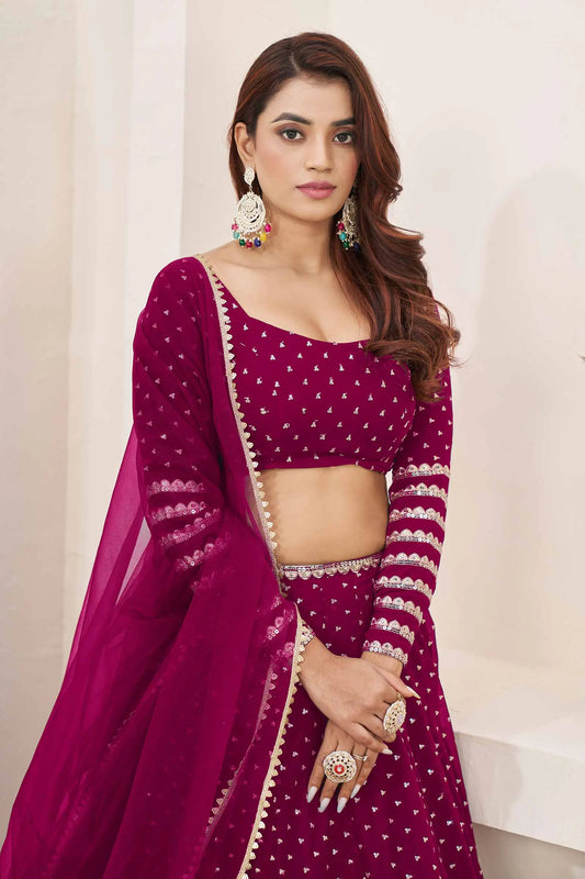 Maulbeerrosa Georgette Lehenga Choli mit Zari- und Paillettenstickerei