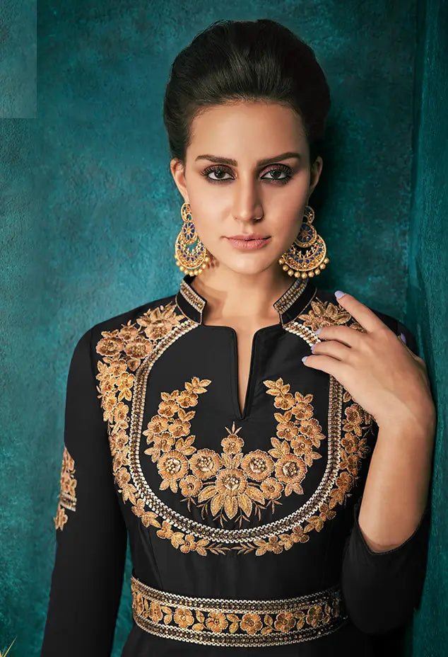Wunderschönes langes Kurta aus Seide in Schwarz und Bronze