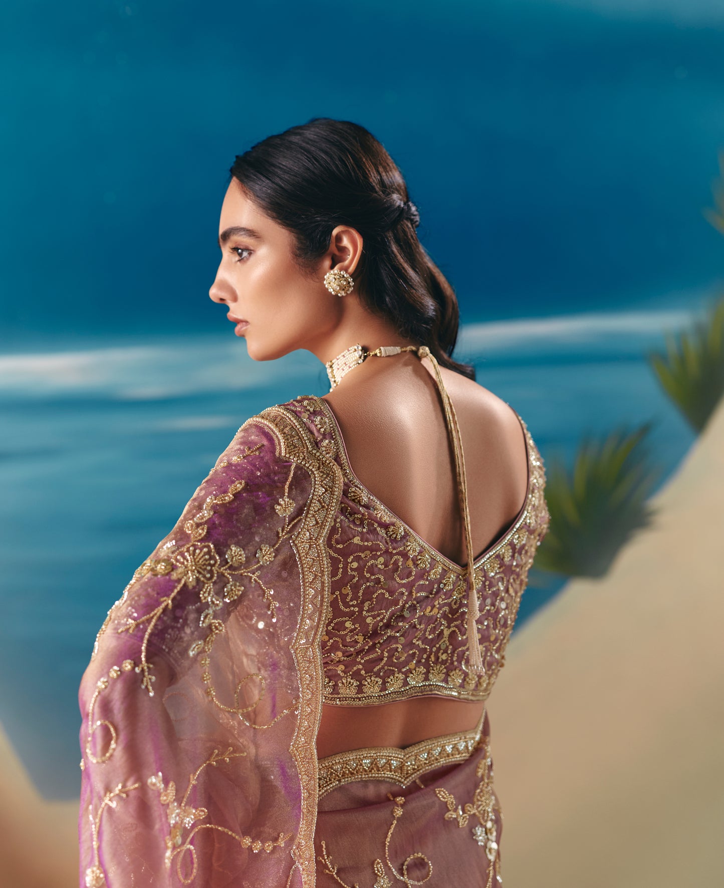 Sari rose gold aux broderies de sequins et pierres scintillantes COLLECTION ANVESHI