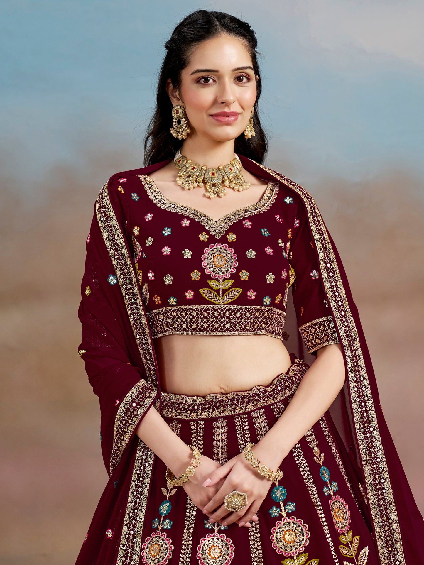 Rosa 3-teiliges Lehenga-Jacken-Set (Koti) mit Stickdetails